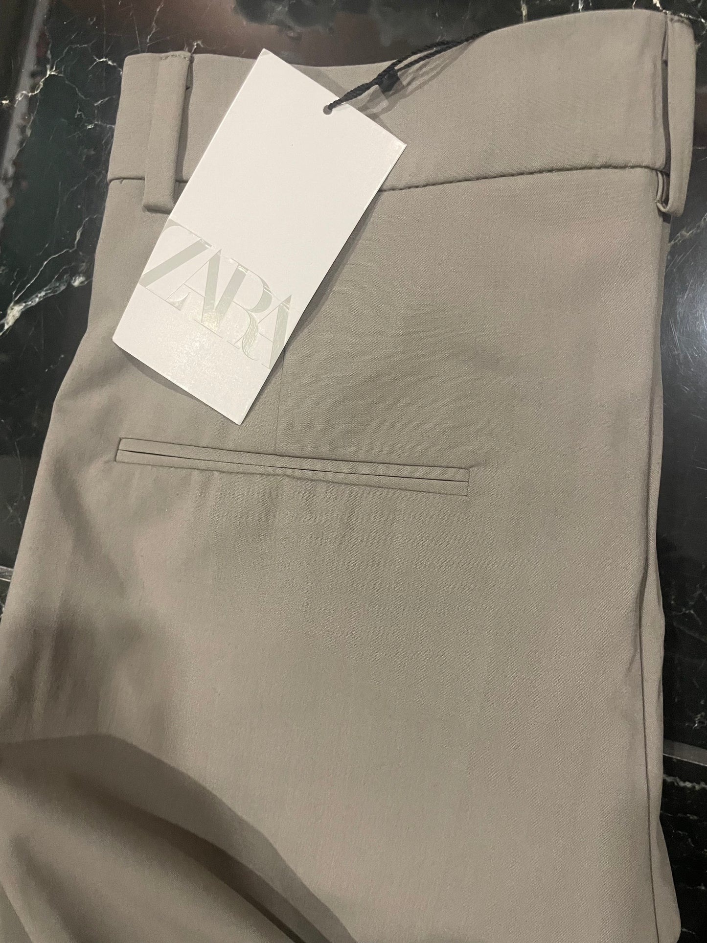 Pantalon Zara neuf 42